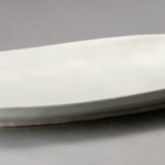 2015 白磁楕円長皿　４９×２３×５