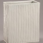 2014 白磁条紋直方花器　38×32×16