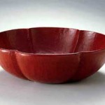 2004 朱漆花形盛器 　31×31×9