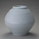 2010 白磁鎬手大壺　30×32×32