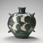 2011 銅彩抜文耳付扁壷　37.5×30.5×39.5